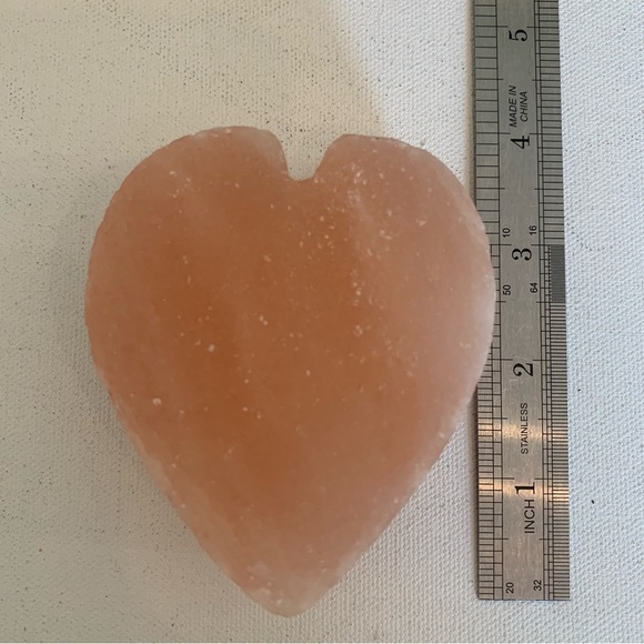 Pink Himalayan Salt Carved Heart Crystal Carving Cleansing Purification LRG 3.2" - Picture 9 of 10